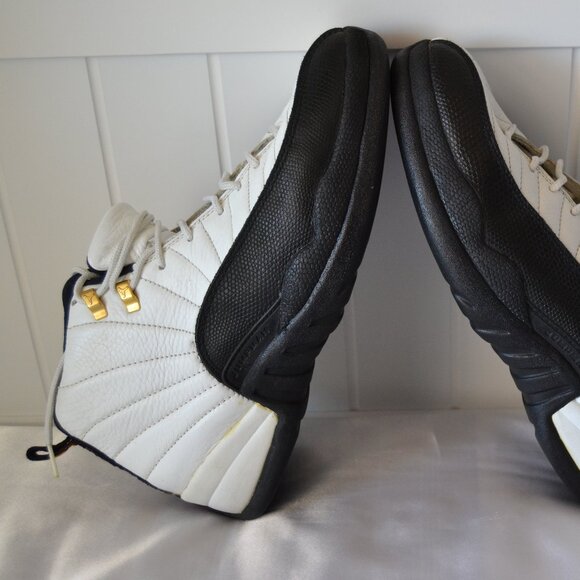 JORDAN 12  OG -1997 TAXI-  - 130690-101 - PRE-OWNED - SIZE US 12  $210 - Picture 11 of 16
